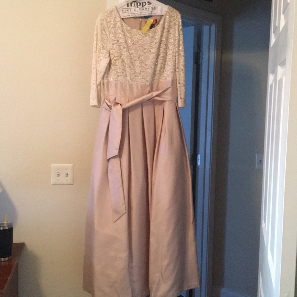 David’s Bridal Jessica Howard Dress